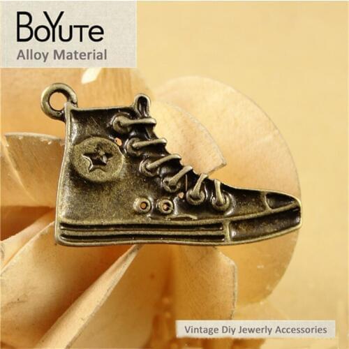 BoYuTe (50 Pieces/Lot) 30*20MM Wholesale Vintage Accessories Antique Bronze Plated Zinc Alloy Sneaker Pendant Diy Jewelry Making