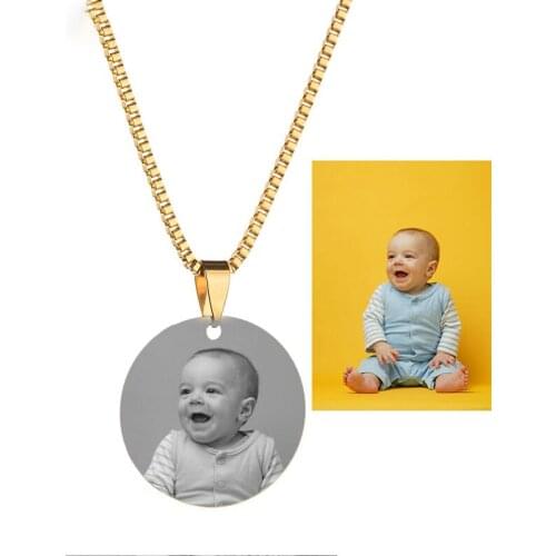 Personalized Photos Necklace Engrave Number Date Names 3 Colors Round Stainless Steel Pendant For Women Baby Valentines Gifts