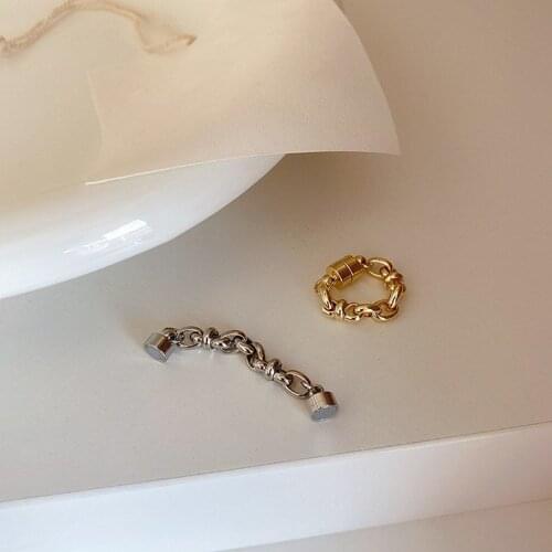 Minar Single Piece Chunky Link Chain Earrings for Women Metallic Alloy Magnet Clip Earrings Without Piercing Minimalist Ear Cuff