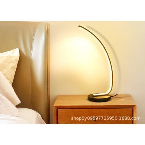 Desk lamp bedside lamp bedroom ins girl creative simple modern romantic Nordic remote control desk dressing table light black