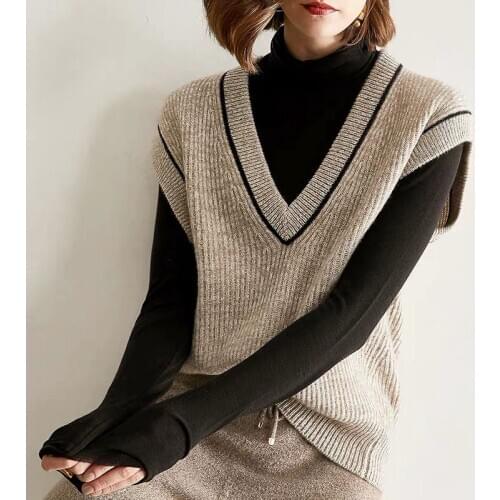 High-end womens cashmere vest V-neck hedging loose female knitted jacket sleeveless sweater Hot new productser Regular section