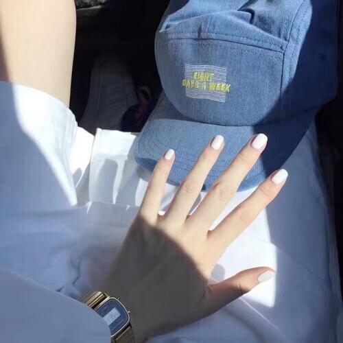 Trend matte white pure color false nails 24pcs with glue cute short size full nail tips lady japanese fake nails Bride Nail art