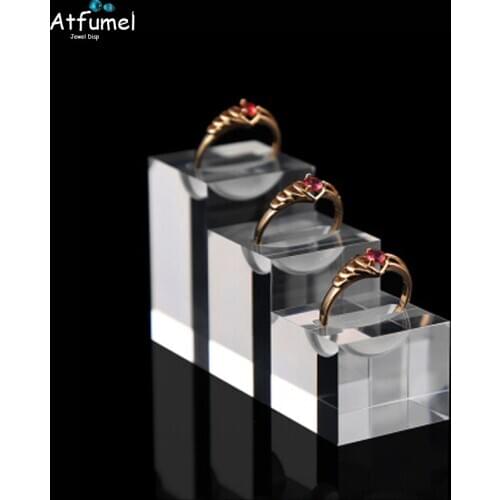3Pcs/Set Quality Acrylic Jewelry Ring Display Holder Rack Transparent Window Ring Organizer Display Prop Ring Box Stand 3 Sizes