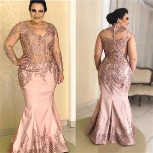Plus Size Pink Mermaid Mother Of The Bride Dresses Lace Appliques Sheer V Neck Long Sleeves Bridal Moms Wear