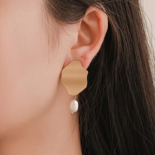 Ladies Earrings Wave Geometry Earring Gold Metal Earrings Long Earing Vodka Ear Lollipop Earrings Cupid Buffalo Plaid Earrings