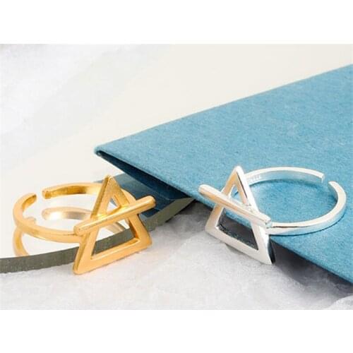 2021 European American Personality INS Geometric Triangle Smooth Open Ring Women Trend Party Jewelry Gift Tibetan Silver J01171