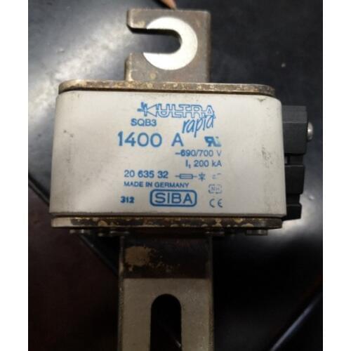 Fuses: SQB3 1400A 690/700V 200KA 2063532 / 1100A 690/700V SQB3 2063532 aR
