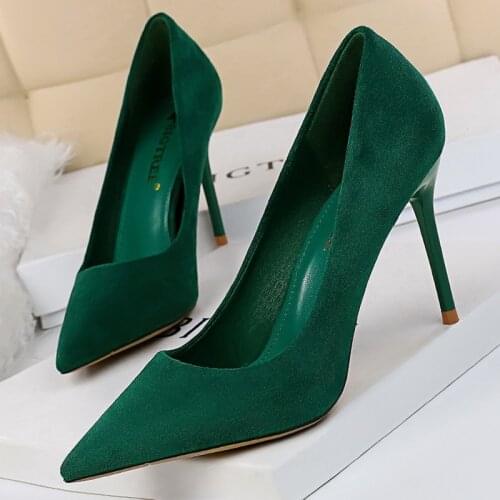 Urworthit Suede Pumps