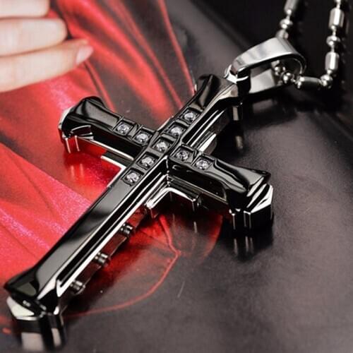 New Necklace for Men Jesus Crystal Cross Pendant Necklace Black Cross Necklace Fashion Jewelry