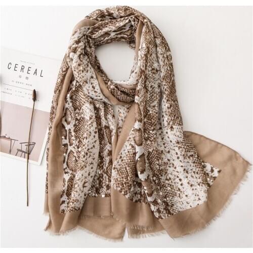 Visrover Summer Tropical Beach Scarves Animal Leopard Printing Scarf Hijab Women Scarfs Head Scarf Big Shawl Wholesales