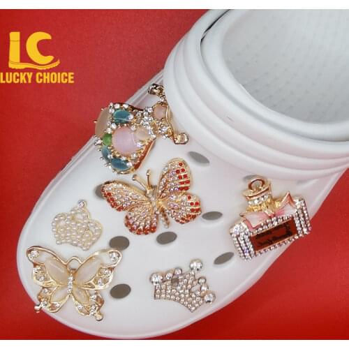 1pcs New Croc Charms Designer Chain Croc Jeans Charms for Shoes Accessories Decoration for Croc Shoes Butterfly Pendant for Gift