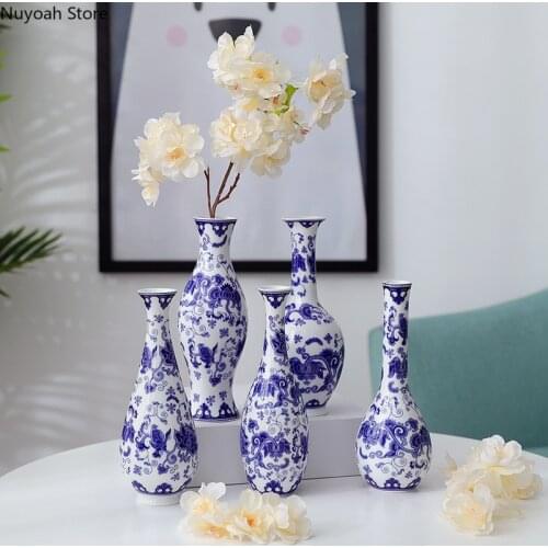 Antique Blue and White Porcelain Vase Dried Flowers Flower Arrangement Accessories Chinese Home Decoration Vase Ornaments