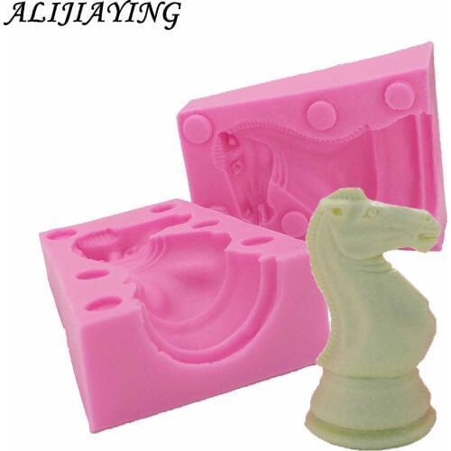 2Pcs/set International Chess Knight Rook Fondant Cake Chocolate Molds Kitchen Baking Accessories for decoration cake D0796