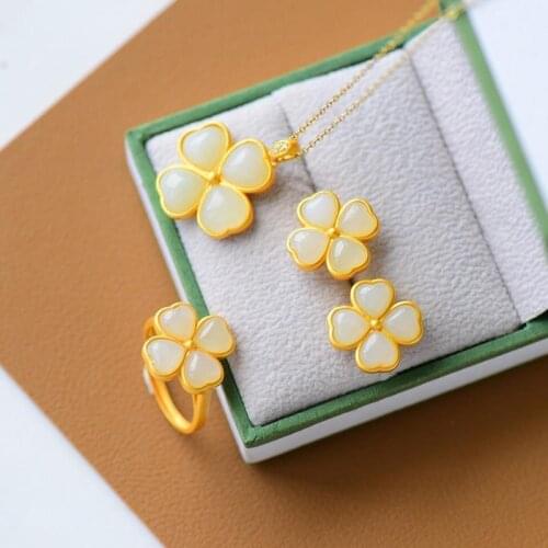 Designer original new silver inlaid Hetian Yuyun Xingcao chalcedony opening adjustable ring exquisite ladies jewelry