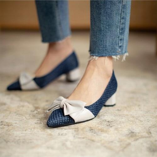 Sweet color matching bowknot medium heel shoes stitched with braided pointed thick heel shoes large size 44 45 46 47 48