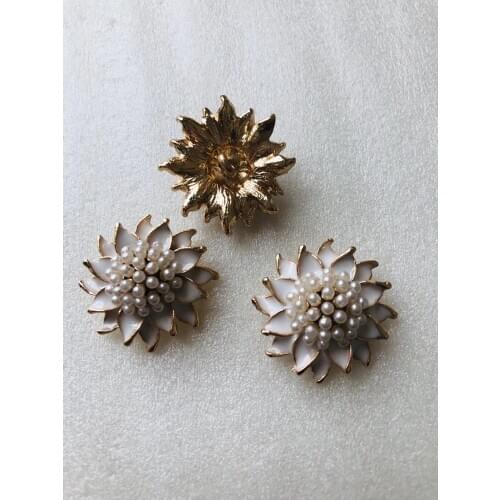 Button deep sea Beizhu cardigan shirt clothing black and white buttons hanging pull DIY accessories 10mm