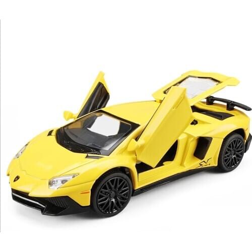 1:32 Scale Lamborghinis LP750-4 Alloy Car model Diecast Toy Vehicle High Simitation car Toys For Children Kids yellow car