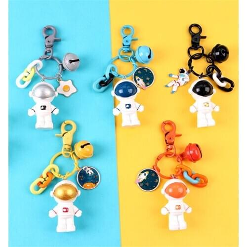 2020 Cute Cartoon Astronaut Key Chain Enamel Charms Keychain Women Bag Pendant Keyring Jewelry Car Key Holder Accessories