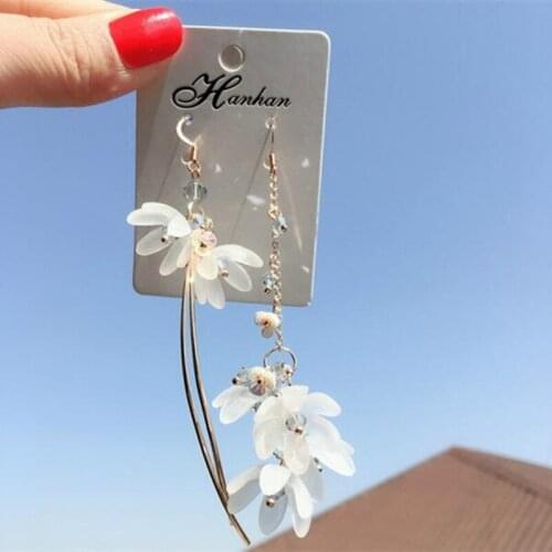 Fashion asymmetric flower literary earrings for Korean Minimalist Women Earrings Jewelry Accessories wholesale