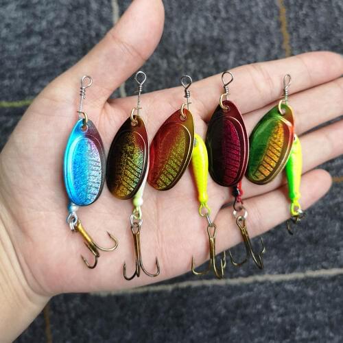 HENGJIA 9g Fishing Spinner Bait Spoon Lure Metal Bait with Treble Hook Artificial Wobbler