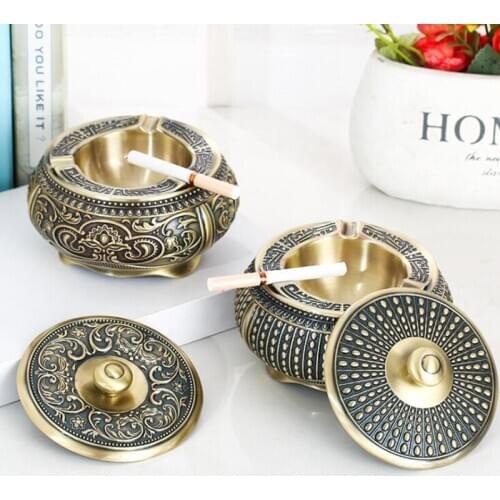 European-Style Creative Retro Ashtray With Lid Mr Mens Gift Ashtray Home Office High-end Anti-fall Metal Carving Decoration