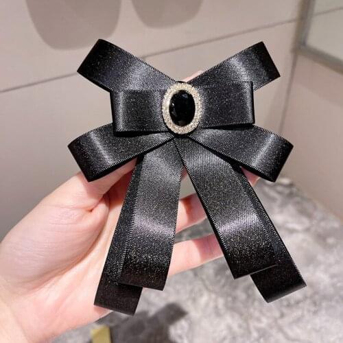 New Fabric Bow Tie Brooch Crystal Rhinestone Necktie Bowknot Ladies Shirt Collar Pin Luxulry Jewelry Gifts for Women Accessories