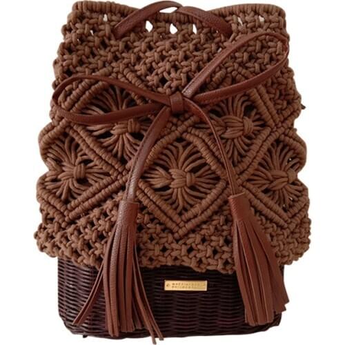 Summer new ladies one-shoulder straw woven bag fashion temperament retro wild bow tassel bucket bag diagonal female bag