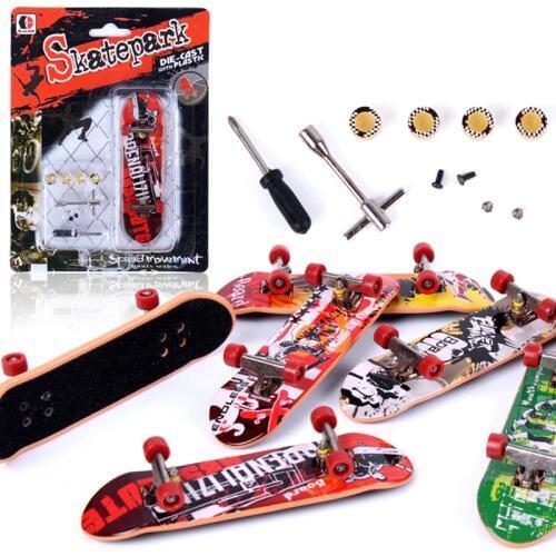 1 Set Professional Fingerboard Toys Mini Finger Skatepark Non-slip Frosted Mat Finger Skateboard Toy for Children Gift