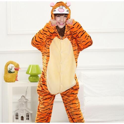 Winter Flannel Family Mother Father Kids Female Tiger Animal pajamas Girl Boy pajamas Woman Hooded Home Clothing Kigurimi