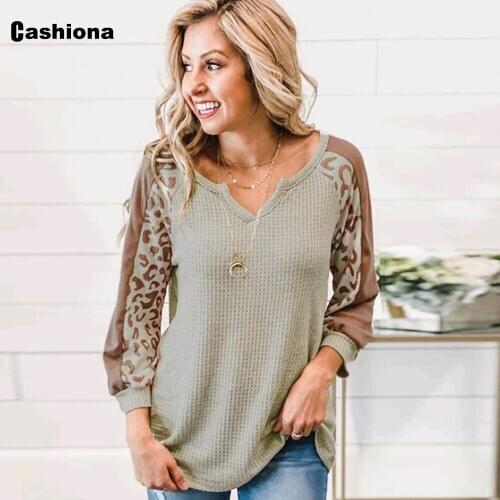 Cashiona Women Elegant Leisure Casual T-shirt Patchwork Kniiting Womens Top 2021 Spring Autumn V-neck Loose Tees shirt Femme