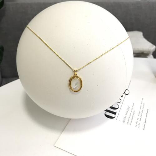 Silvology 925 Sterling Silver Natural Shell Oval Pendant Necklace for Women Gold Elegant Luxury Necklace Friendship Jewelry Gift