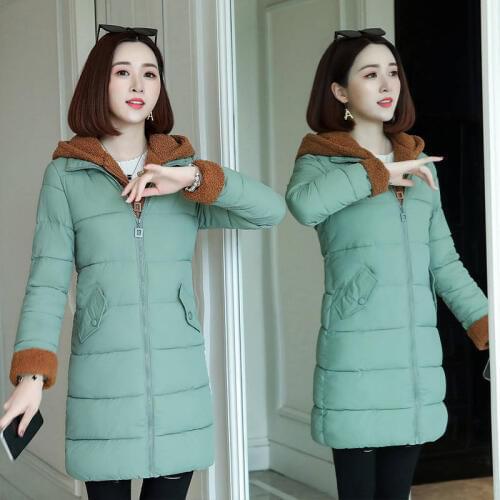 China Manufacturer Oversize Hooded Ladies Jacket Winter Puffer Cotton Padding Down Jacket Women