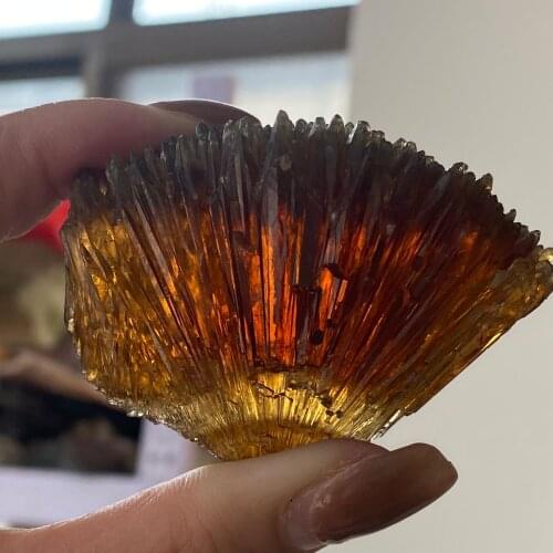 Natural crystal amber calcite energy transfer degaussing furniture decoration