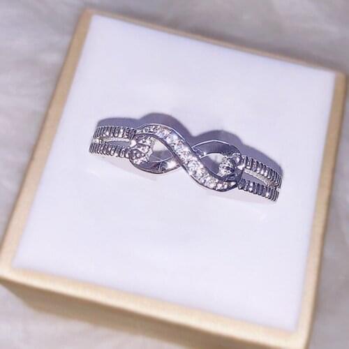 CHAMSS Fashion Diamond 8-shaped Engagement Ring Personality Simple Female Romantic Birthday Gift