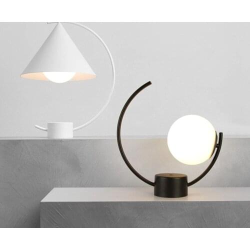Modern LED Table Lamp Glass Ball Iron Art Table Light Bedroom Reading Desk Light Bedside Light Study Eye Protect Light Dimmable