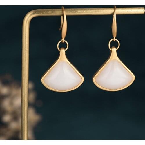 Retro Fan Shape Earrings for Women Elegant Palace Vintage Stone Earrings 2021 Trend Dating Earring Animal Jewelry Friends Gift