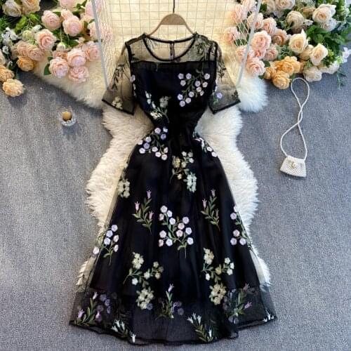 High Quality Summer Runway Floral Embroidered Dresses Women Short Sleeve GorgeousFlower Embroidery Black Mesh Party Vestidos