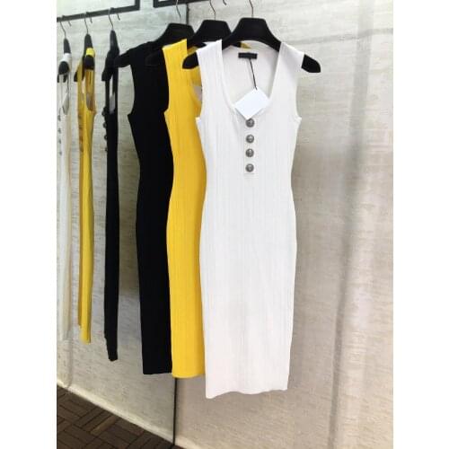 2021 Spring Summer 6.20 New Women Fashion O-neck Sleeveless Temperament Metal Button Decoration Slim Sexy Knitted Vest Dress