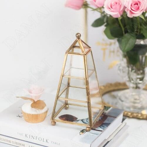 European Glass Storage Rack Golden Stroke Wedding Cake Organizer Creativity Bedroom Desktop Cosmetic Container Home Decoration