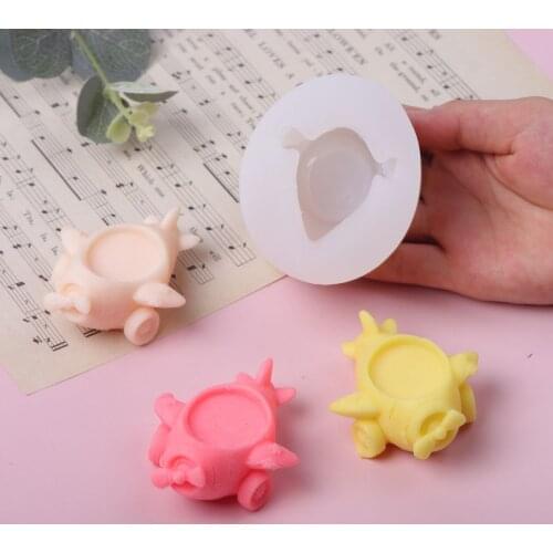Cute Retro Car Amall Plane Silicone Candle Mold for Desktop Decoration Gypsum Resin Aromatherapy Soap Candlestick Silicone Mould