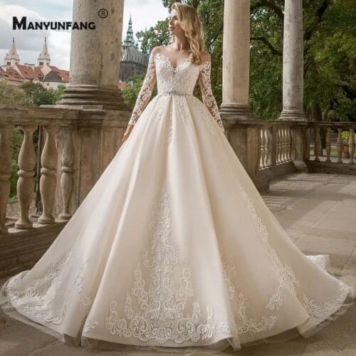 2021 Hot Sale Chapel Train Button Back Bridal Ball Gown Custom Made Full Sleeve Embroidery Appliques Tulle Wedding Dress