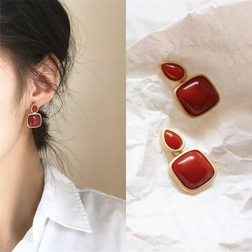 Classic Red Square Stud Earrings For Women Temperament Geometric Stud Earrings Women Jewelry Brincos Cheap Wholesale