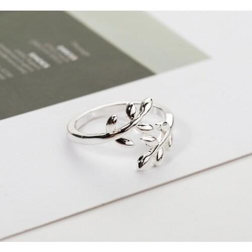 Leaf ring, laurel leaf jewelry, silver plated lady jewelry, anti allergy tail finger ring