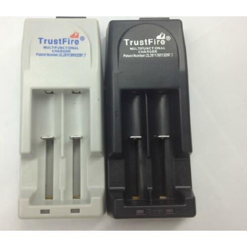 TrustFire TR-001 18650 Charger Universal Lithium Rechargeable Battery Charger for CR123A 16340 14500 10400 Li-ion Batteries
