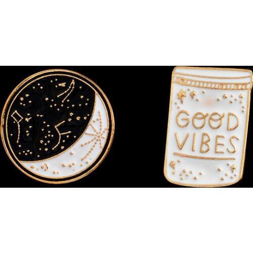 Moon Star Round Emblem Alphabet bottle Brooches for badge pins jewelry Jacket jacket accessories Send friends A birthday present