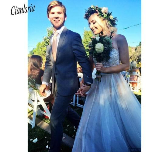 Romantic Boho Wedding Dresses Sheer Neck Sleeveless Lace Tulle Ivory Nude Backless Beach Wedding Gowns Bohemian Bridal Dresses