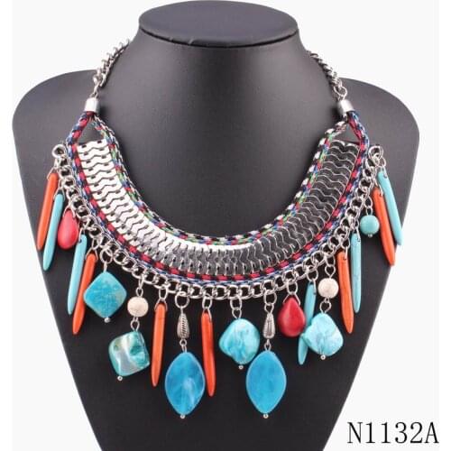 2021 New Stone Spike Shell Pendant Necklace Fashion Design Chain Chunky Statement Women Jewelry for Christmas Gifts