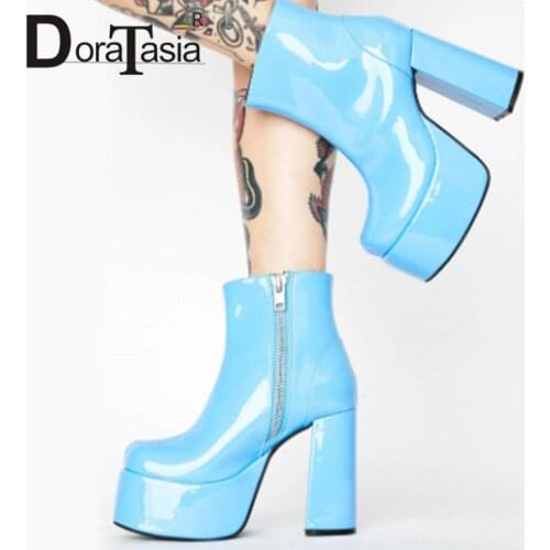 Big Size 43 Brand New Ladies Winter Warm Plush Ankle Boots Fashion Platform Thick High Heels Boots Women Party Sexy Shoes Woman
