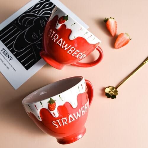 Cute Strawberry Ceramic Mug Household Water Cup Milk Cup Oatmeal Breakfast Cup Girl Heart Afternoon Tea Cup coffe mug LB12277