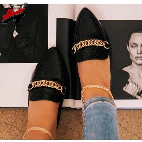 Summer Womens Shoes Fashion Pointed Toe Slippers Pure Color Chain Mueller Shoes Outdoor Leisure Plus Size